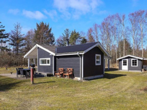 Scenic Holiday Home in Jutland with Terrace in Ålbæk